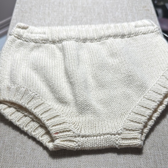 Old Navy Cream Knit bottoms - Picture 1 of 5
